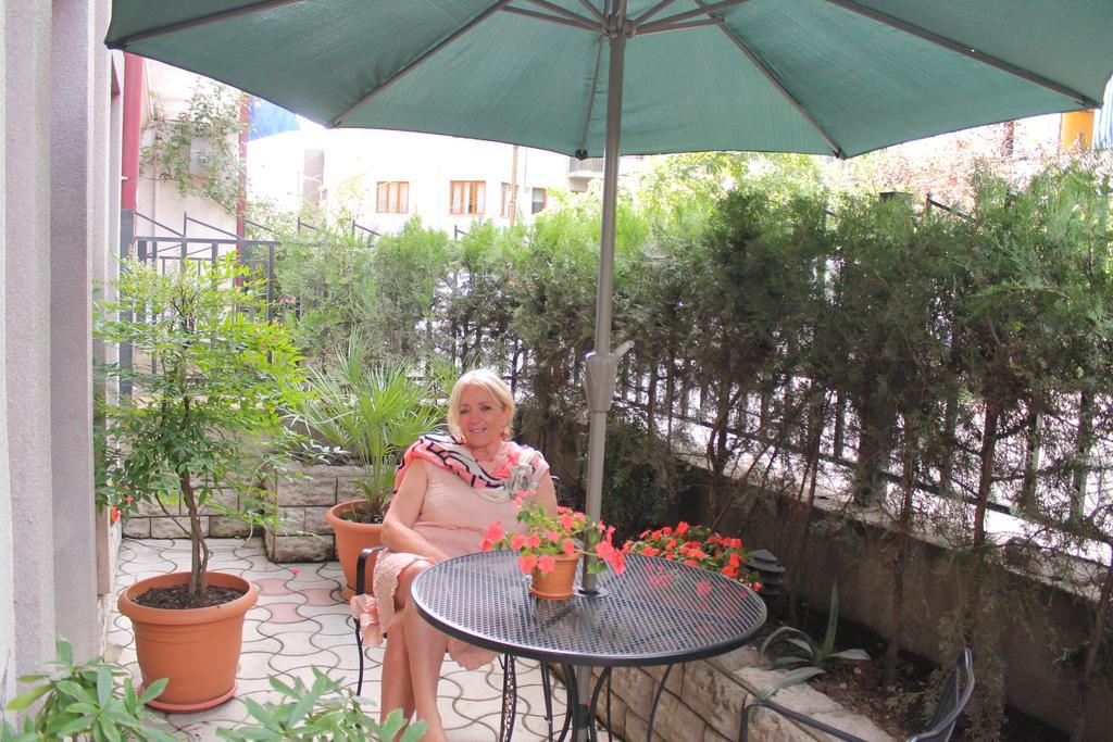 Apartment Vake Тбілісі Екстер'єр фото